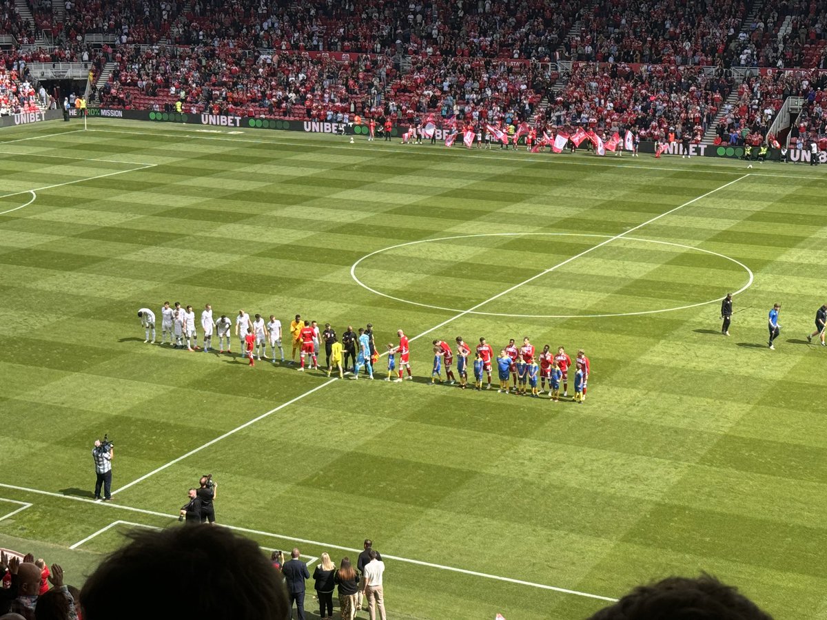 mjfitzmusic's tweet photo. Nice to be back UTB ⚽️🙌 https://t.co/7FK2fcH2Ff