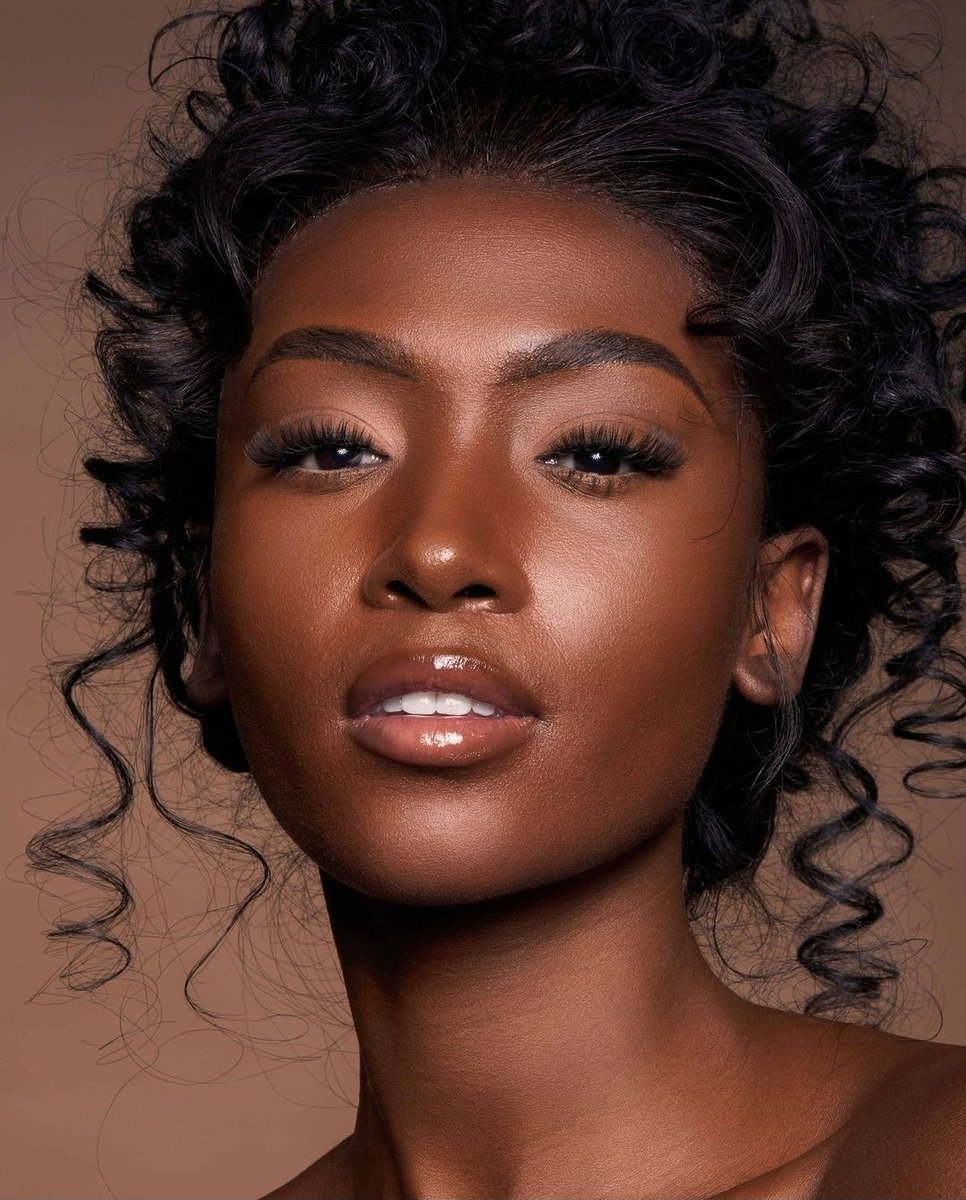 medusagotsnakes's tweet photo. If I send you this picture ngithi " Yoh "
#MissSA2024 #onalenna https://t.co/Y48ZYqOz5c
