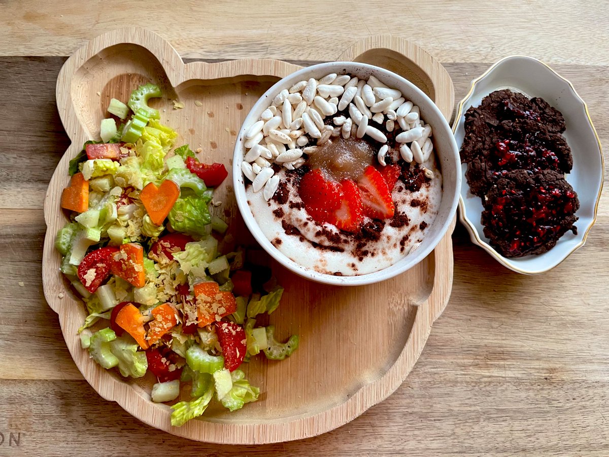 Bear is LOSING HIS MARBLES tweet media