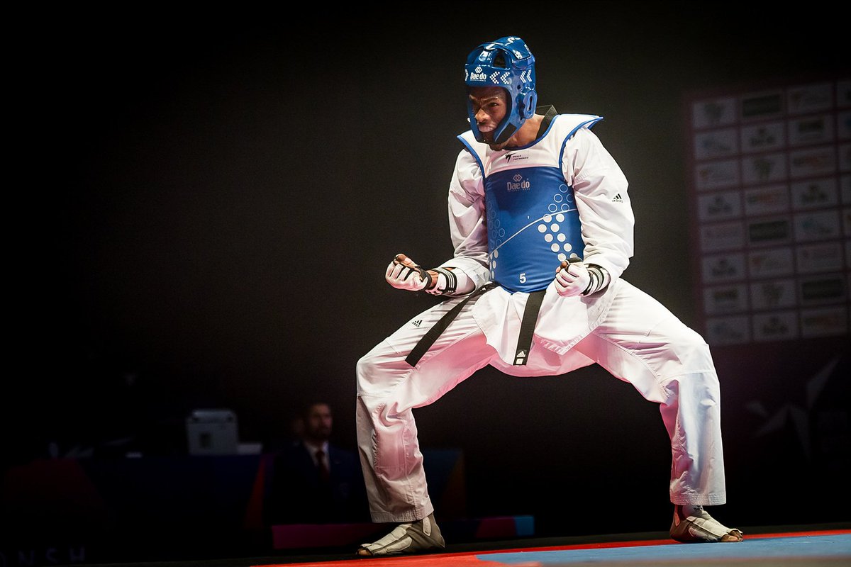 🇨🇺🥋🥉BRONCE🥉🥋🇨🇺
🇨🇺🥋🥉BRONCE🥉🥋🇨🇺
🇨🇺🥋🥉BRONCE🥉🥋🇨🇺

💥 ¡Rafael Alba lo hace de nuevo! Derrota 2-0 a Iván Supina 🇭🇷 y es bronce🥉por segundos #JuegosOlímpicos en línea 🇯🇵🇨🇵

🇨🇺 Primer doble medallista del #Taekwondo cubano

💪🏽 7° medallista de la Isla en la historia en #JJOO