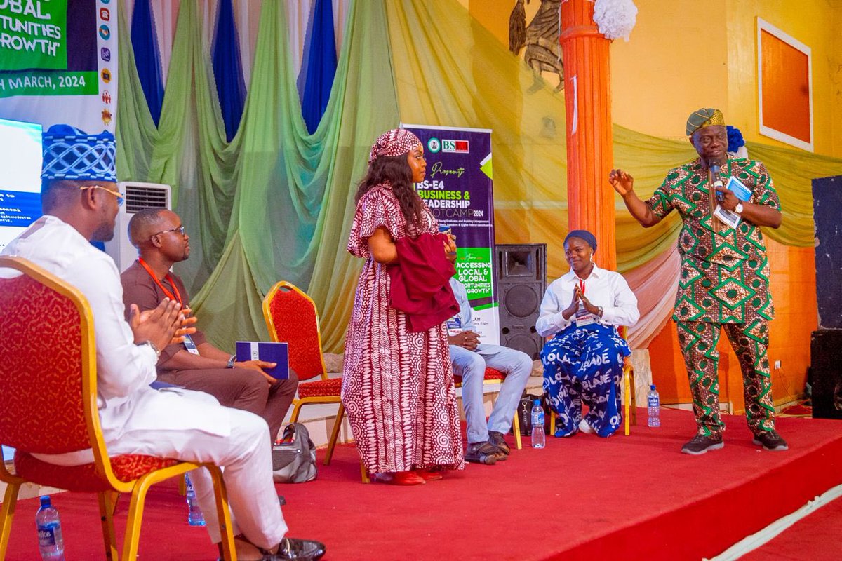 EL_OSATO's tweet photo. Had the privilege of speaking at a leadership conference organized by a Member, House of Representatives, Federal Republic of Nigeria, Hon. Bamidele Salam.The event brought together over 200 influential minds to discuss Leadership, business and volunteering as a tool.
#yaliosun https://t.co/2meVUDxvXu