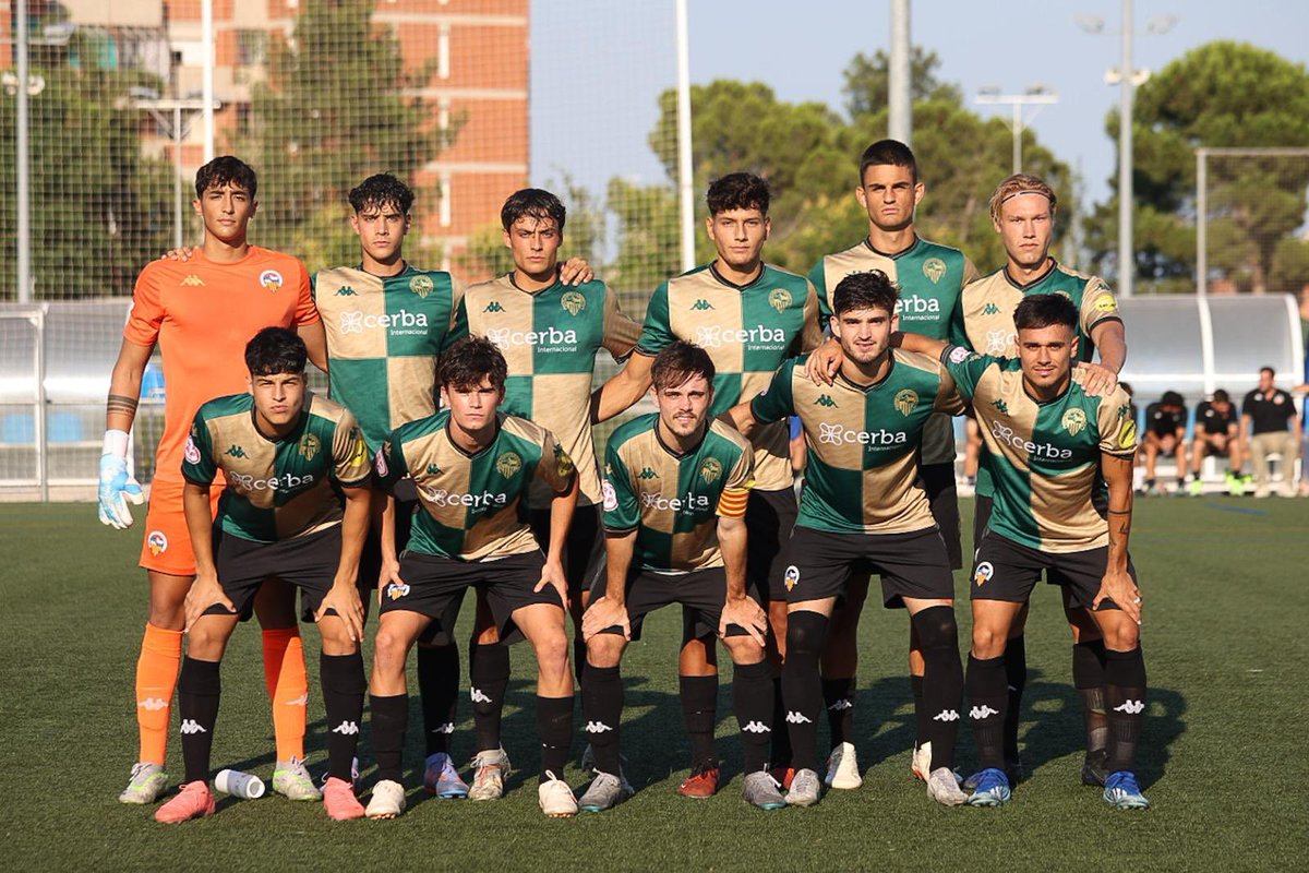 FutBaseCES's tweet photo. 90' | 1-0 | #FilialSanCristóbal

✅ 𝗙𝗜𝗡𝗔𝗟 a Olímpia!

El Filial aconsegueix la victòria en un partit molt exigent contra el @CPSanCristobal per a seguir amb la pretemporada

📸 @SendyDihor 

#AMQM https://t.co/Wl1xCmvwJS