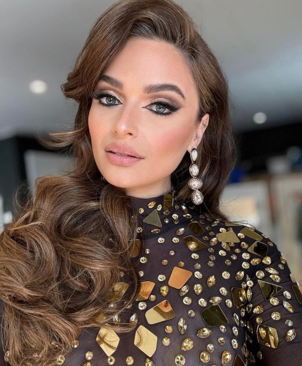 TumiGabuza's tweet photo. Congratulations Mia, she not only represents South Africa but also disabled community as well, which brings hope to many disabled girls 👸❤️❤️❤️❤️

#MissSA2024 Thembi Seete Bonang Matheba https://t.co/2HqzLj2fWF