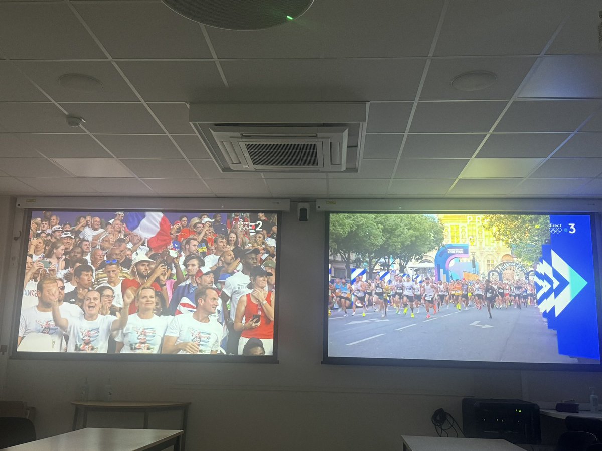 Chers amis marathoniens pour tous,
Bon courage ! Ne partez pas trop vite !!!!!
N’oubliez pas le dénivelé positif impressionnant !!!!!
Nous sommes prêts si besoin en cardio !!!
Attention au mur du 30eme kilomètre 
#Paris2024 #AlerteMedaille #MarathonPourTous #marathon