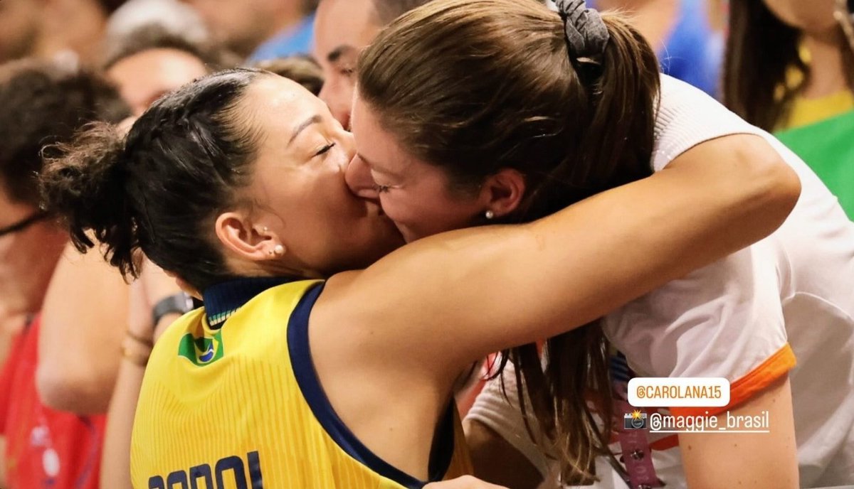 lesbocine's tweet photo. Carolana e Anne. 🩷 https://t.co/oP9lwCWP8N