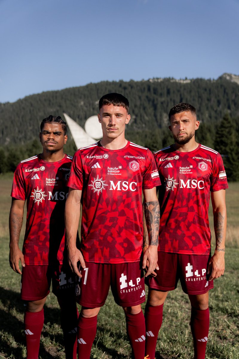 JeremieRoturier's tweet photo. 📷 @FCAnnecy new home kit. 

On ne devrait jamais ignorer l’Histoire de ce qui nous entoure. 
Pour le 80è anniversaire de la libération de la Haute-Savoie au Plateau des Glières il était important de rendre hommage à ceux qui sont morts pour notre liberté. 
Let’s never forget. https://t.co/IhXGF0im0W