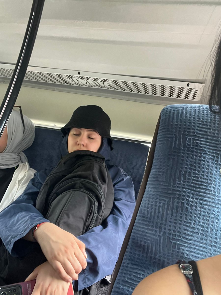 Htckk_'s tweet photo. @YolantheEli bu ben, bu da benim sanatım 😴 https://t.co/tR5iX8NwC4