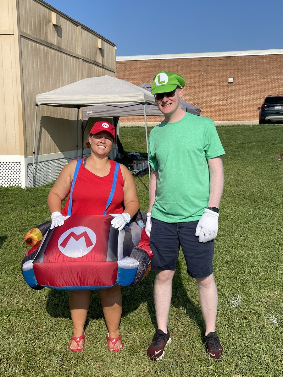 AllegrucciMusic's tweet photo. Another Perry Hall Marching Gators band camp completed! 🐊🥁✅ It is such an honor and privilege to work with these amazing students for a 2nd year. They are so talented, determined and resilient. @Hall_Pride @phmsbcps @MusicBCPS https://t.co/0OcEtveQ3s