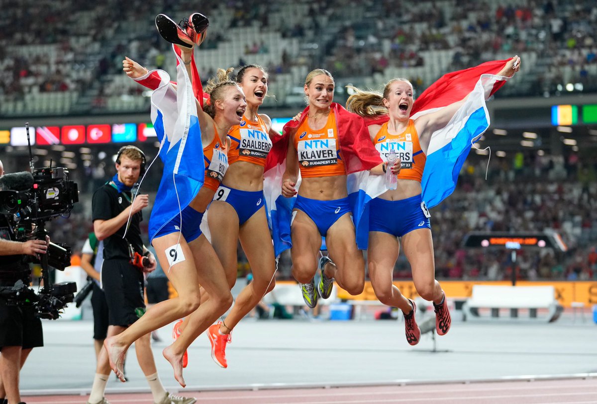 ..eind goed, al goed!!! Zilver op de 4 x 400 meter dames: toppers! Wat een geweldige Spelen! 🇳🇱👌
#TeamNL #Olympics