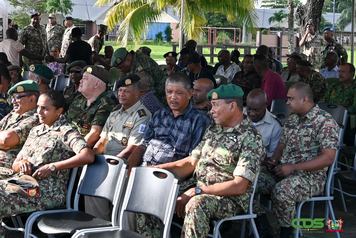 mindefsuriname's tweet photo. Om de maatschappelijke erkenning en waardering voor veteranen en oudgedienden van het Nationaal Leger te bevorderen, werd op donderdag 8 augustus 2024 wederom de jaarlijkse Veteranendag georganiseerd. https://t.co/bYL5AJUCZc