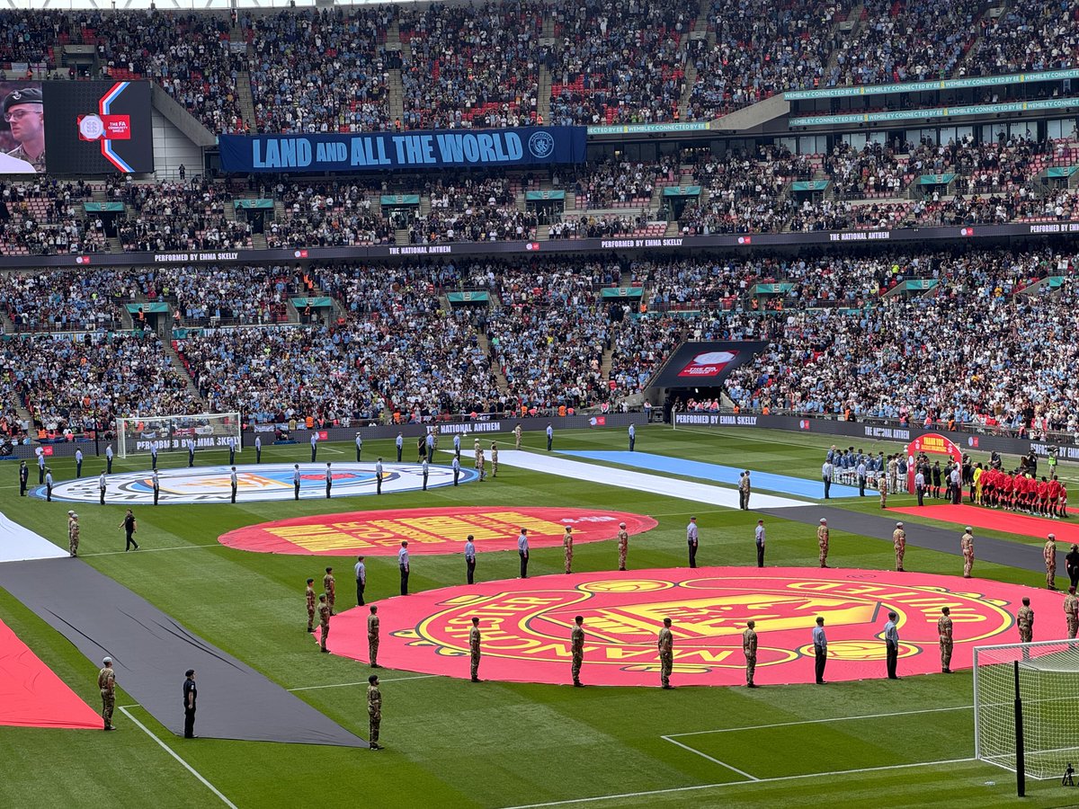 JackJPFootball's tweet photo. Thanks to @SandyRoo11 for sorting tickets to Manutd today at Wembley. Stress free, great communication, and perfect seats 💪 ⚽️ Shame Sancho still can’t take pens https://t.co/t4dNeo4e1L