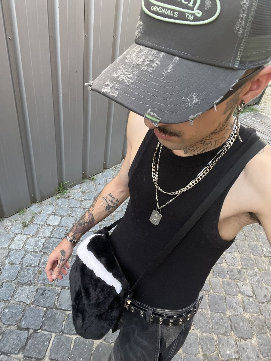 narutofunktrist's tweet photo. 🥵 https://t.co/UhHsPUsSae