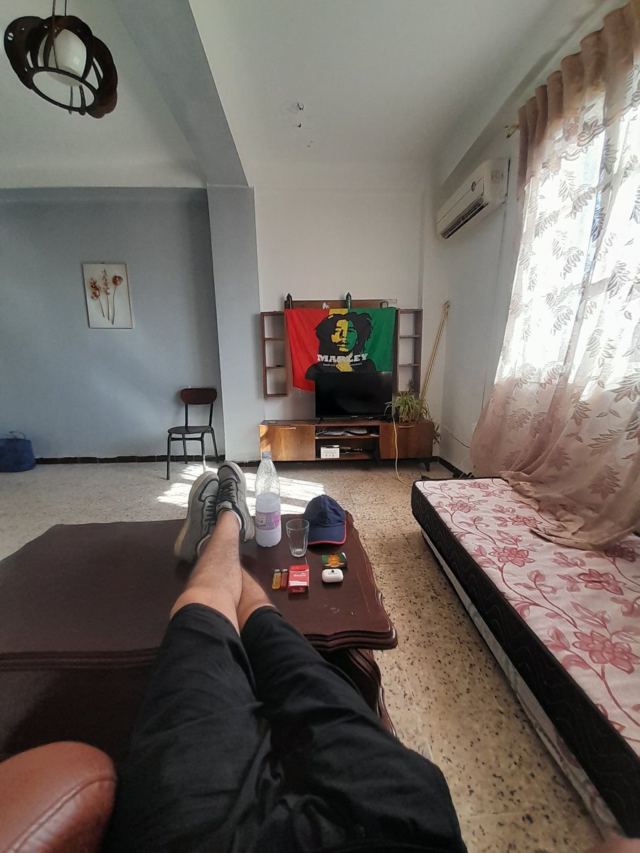 InTNacim's tweet photo. Just chilling 🌟 https://t.co/PGmxCfAVnp