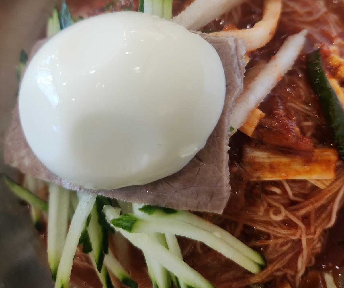 이틀 연속 #평냉 이라서 선택한 #강남면옥 #소갈비찜 과 #회비빔면 선택. 입맛 때문인지 날씨탓인지..., 아쉽다!