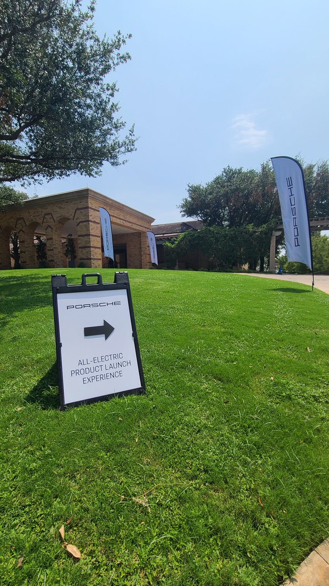 BlueCybertruck's tweet photo. Porsche appears to be having an "All Electric Product Launch Experience" in Dallas Texas at the Ritz-Carlton Dallas.

#Porsche #Macon #Taycan #EV https://t.co/WekCIfkNrk