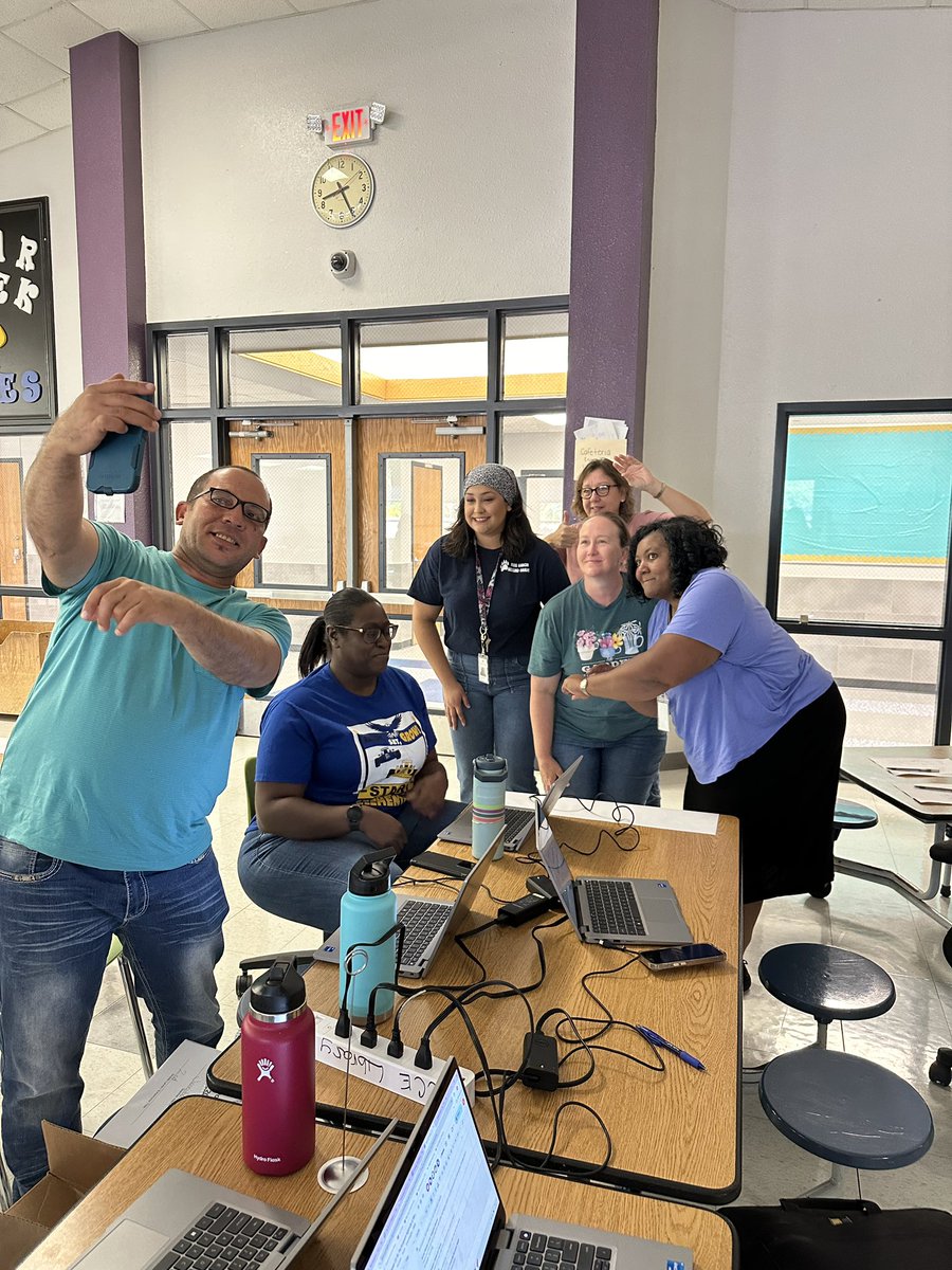 JillVaughan10's tweet photo. Devon and I were thrilled to see the incredible progress Cedar Creek ES made with blended learning and station rotation! Your commitment to engaging and innovative education is truly inspiring. Keep up the great work in making learning more interactive and personalized for ALL! https://t.co/G9lzL7Hwnx
