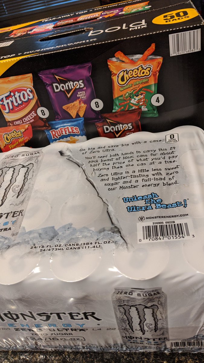 blul1nk's tweet photo. 🧃EVERY/STREAM/NEEDS/SNACKS/🥔 https://t.co/ruC9uhNAwE