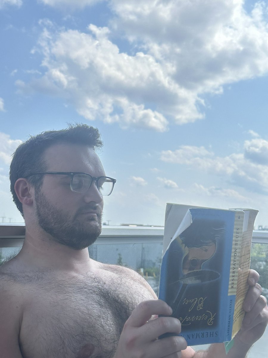 jackintheS0x's tweet photo. Crushing my #summerreading goal. What are you reading? Let me know below #summerreading #Ledos @LedoPizza https://t.co/d7OiqXnRk2