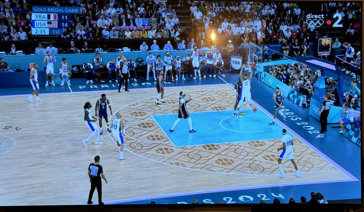 ✦✦☝Sébastien☛ ©®™✦ tweet media