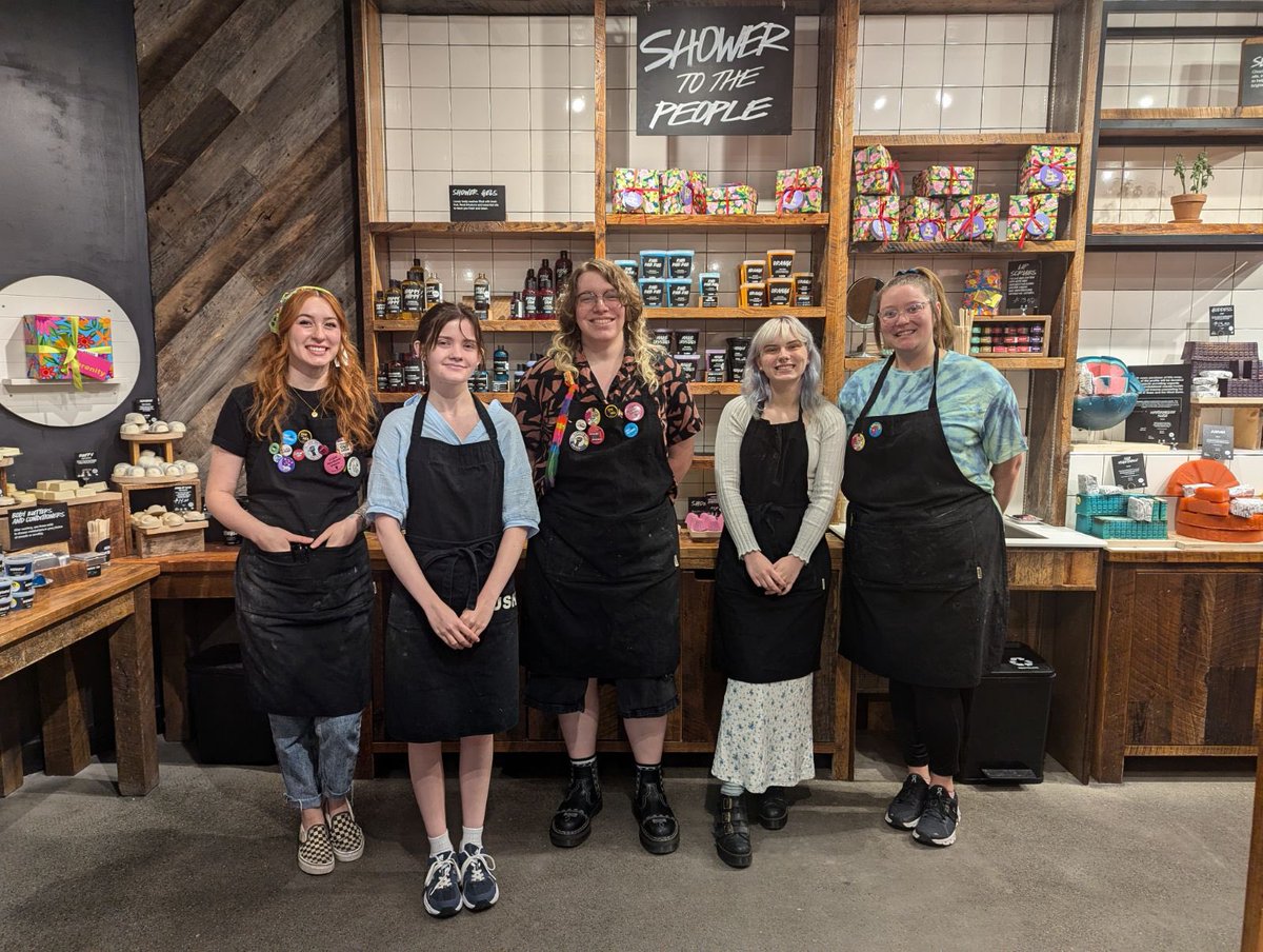 ✊🎉 Workers at Lush in Louisville and Lexington ratified their first union contract!!! ✊🎉 Please join us to congratulate Lush employees on this huge win and to welcome them to the union family!!! 💗✊<a href="/UFCW/">UFCW</a> <a href="/AFLCIO/">AFL-CIO ✊</a> <a href="/GLCLCky/">GLCLC, Greater Louisville Central Labor Council</a> <a href="/aflcioky/">Kentucky AFL-CIO</a>