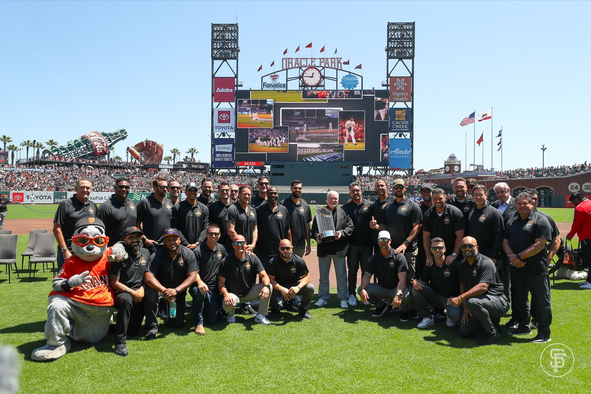 The band is back together 🏆