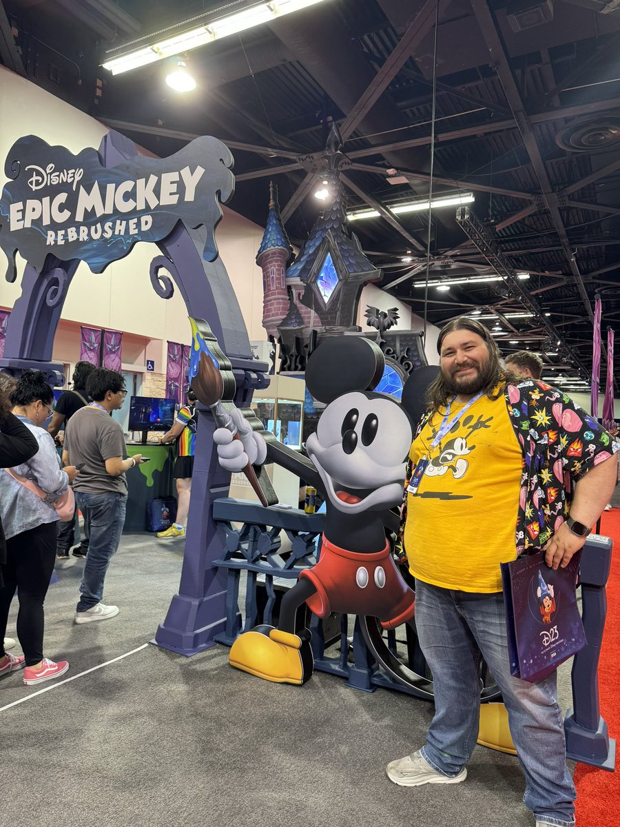BenGomez1's tweet photo. @THQNordic A wonderful photo taken by the great folks running the Epic Mickey #D23Rebrushed booth. They’re running a fantastic booth at D23 and the demo was tons of fun to play! https://t.co/siTq1ZpWfz