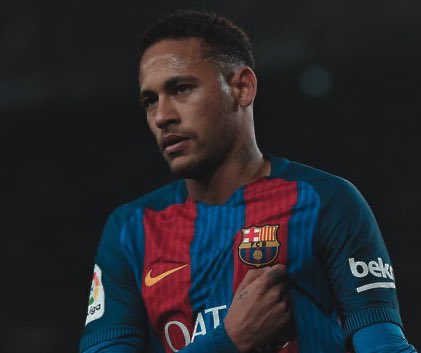 futraiz_fc's tweet photo. Jornalista: "Melhor jogador que você enfrentou?".

Dani Olmo: "Neymar Jr". https://t.co/m7XZxYl9A4
