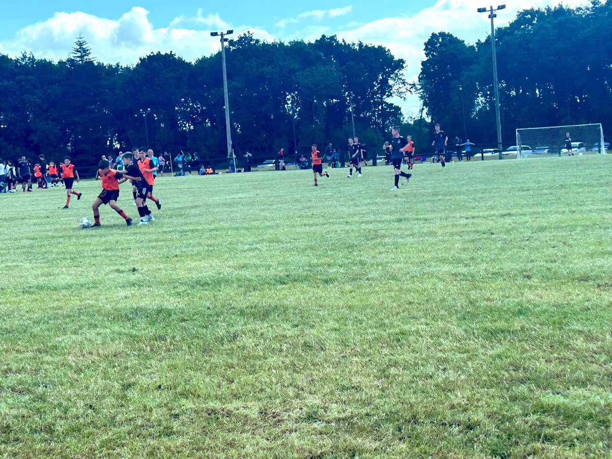 FAIMeath's tweet image. Great day of Grassroots Football in @kellsceltic for their festival of football 

✅3️⃣9️⃣ teams from U12-U14

✅Over 5️⃣5️⃣0️⃣ children taking 

⚽️Clubs giving kids a different experience away from league format 

#FPP #playerID