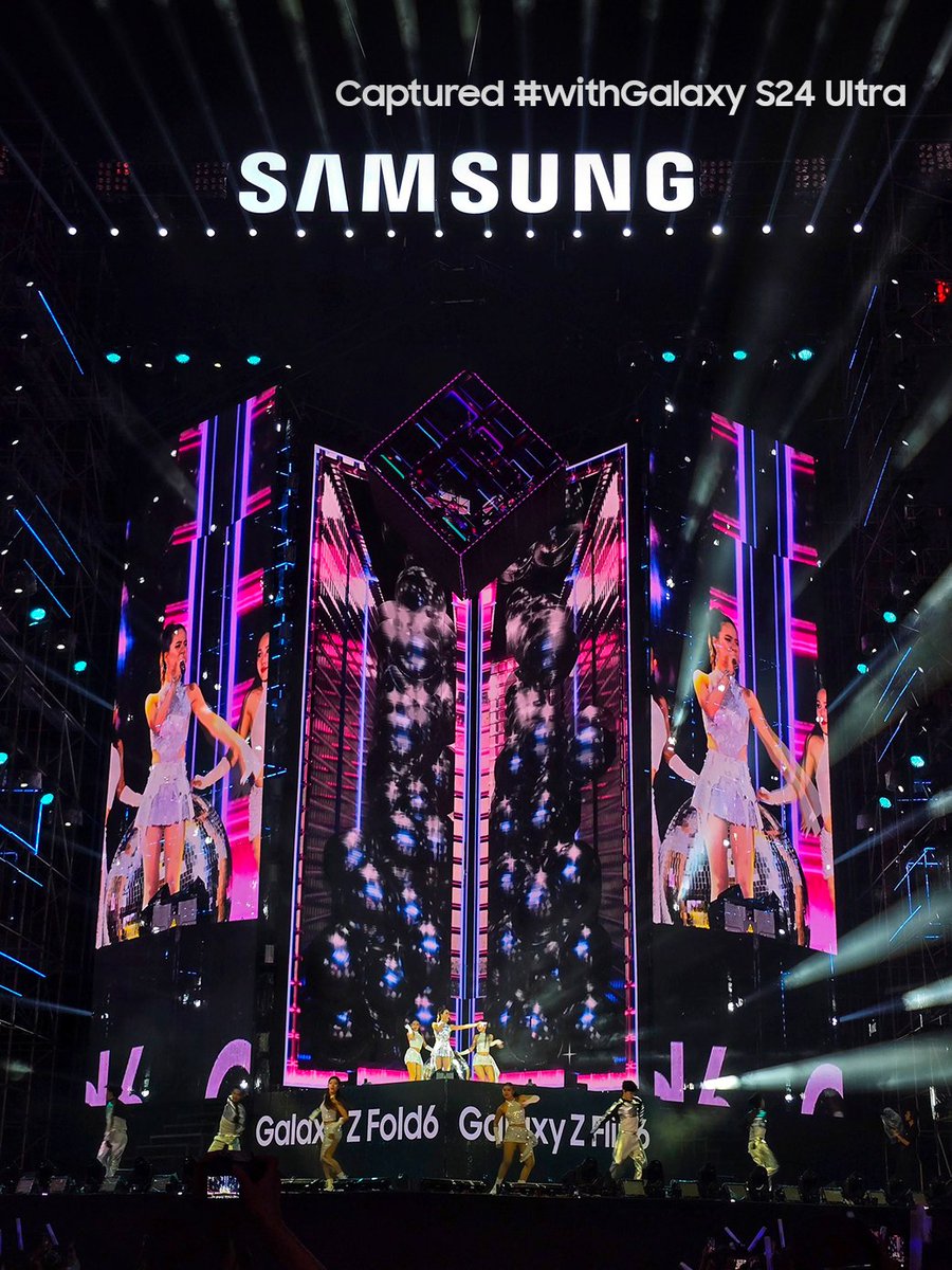 AlucardTepes09's tweet image. Thank you, Samsung, and all Comic One members, for this incredible opportunity. Stay tuned for more updates!

#ComicOne #OnePhoneWeb3 #SamsungConcert #VIPExperience