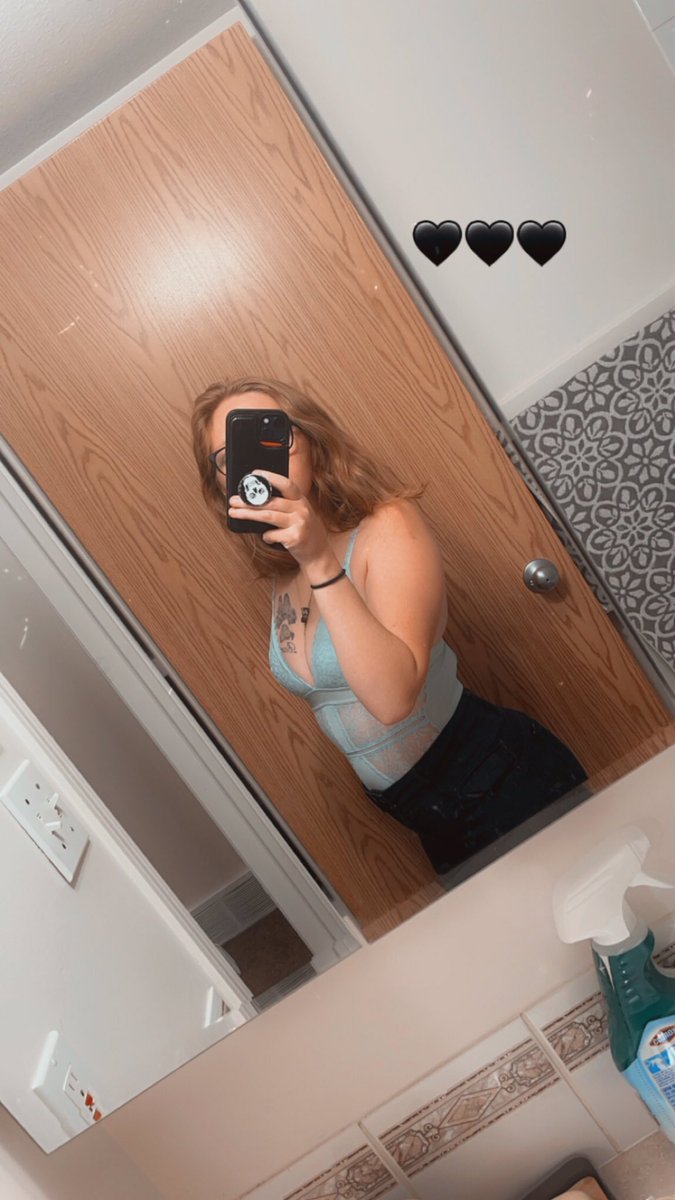 angelana2002's tweet photo. Add the new snap: gingerana02 https://t.co/VDEsMwwCNo