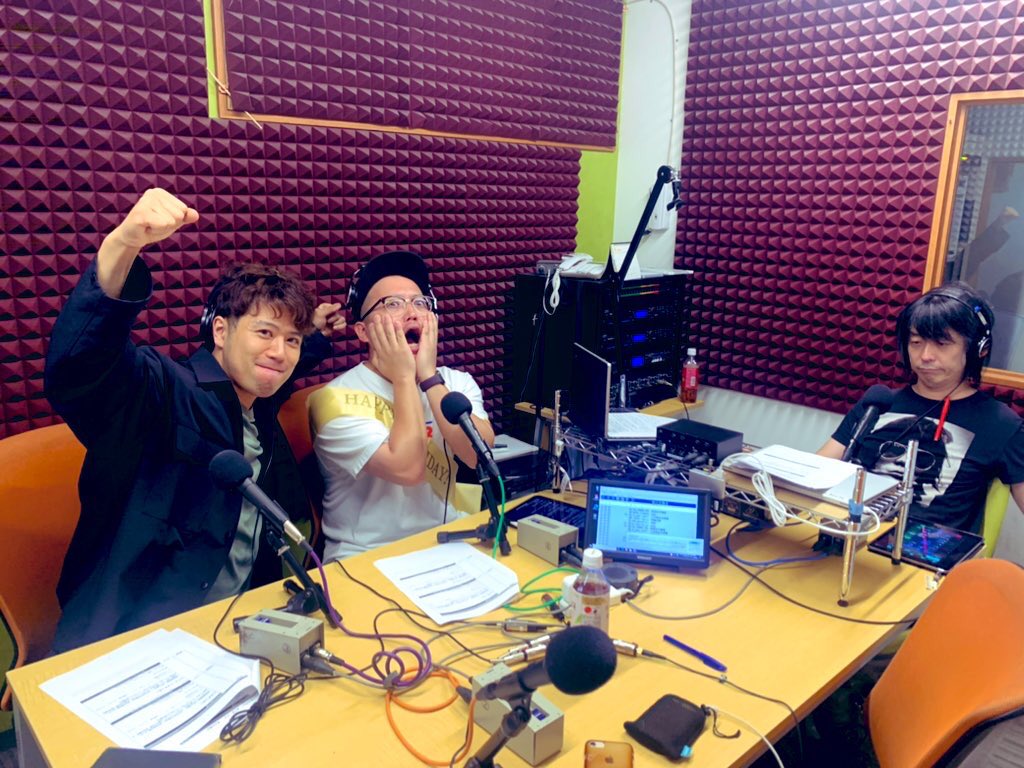 mixturepoint's tweet photo. 8/8 #狛江交錯点 OA曲
準レギュラー橋口哲也誕生日企画
【哲也交錯点】
ゲスト/ドラマーシンゴ
1.GOLDEN AGE/oh yeah!! good music
2.The Goldilocks/Diki Diki Dance
3.センディングベース/さよならラブキッチン
4.メルクマールメルマール/NATSU no SEIDA
5.EDTM-GOLDEN AGE/over

狛江FM
DJ/加藤卓雄 https://t.co/icEW43tSXg