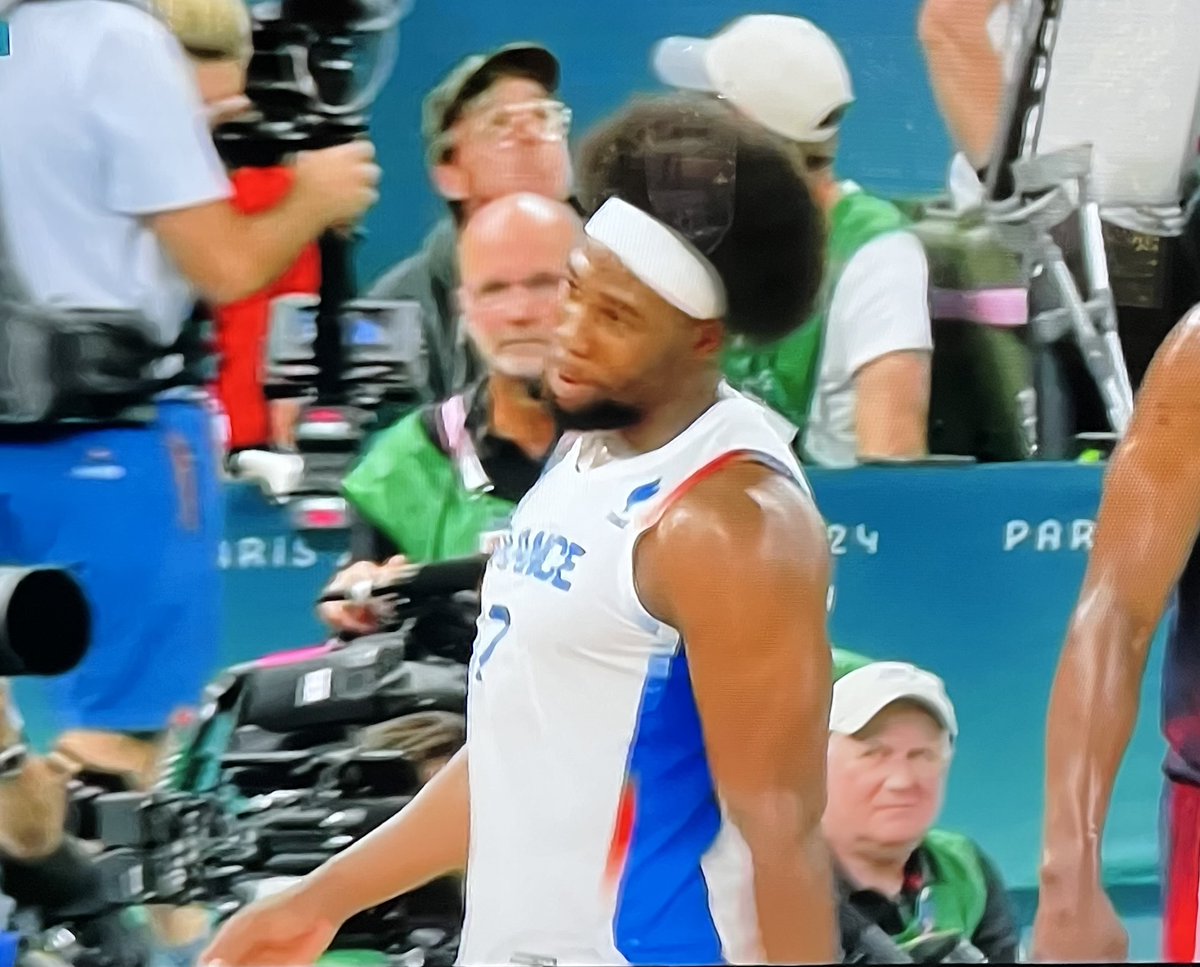 hey <a href="/jimmyfallon/">Jimmy Fallon</a>, great to see you supporting the Roots and your homie Quest Louvre, though <a href="/KingJames/">LeBron James</a> got him runnin' scared  #USABMNT