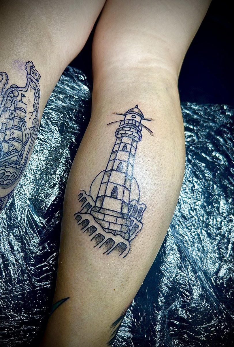 CGTatt's tweet photo. A snippet of 6 months since starting my dream career 🤙🏻 #tatttoo https://t.co/vawxrmAyb1