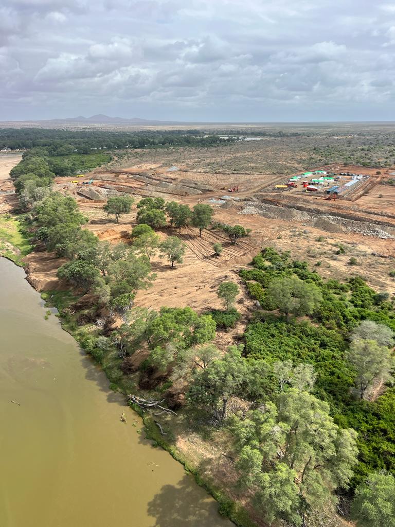 magwaz3's tweet photo. Someone is seriously Mining in the Tsavo National Park and you are all quiet! https://t.co/QSr2XsrkE3