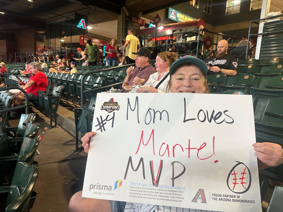 _PA13L0_'s tweet photo. Mom Loves Marte! 

@Dbacks 
#Dbacks 
#Whatafan https://t.co/yWQizM09YT