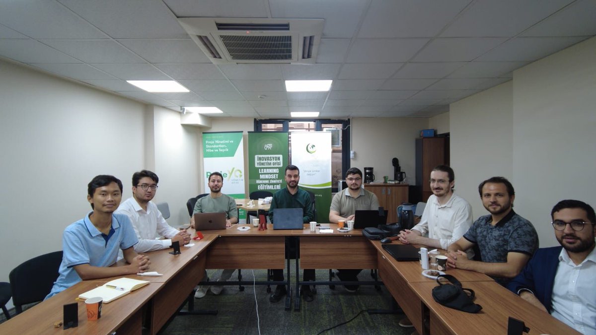 İcra Kurulu üyemiz ile gelecek dönem gerçekleştireceğimiz faaliyetlerimize dair istişare ve planlama toplantısı yaptık. 

Gelecek faaliyetlerimizde görüşmek üzere…