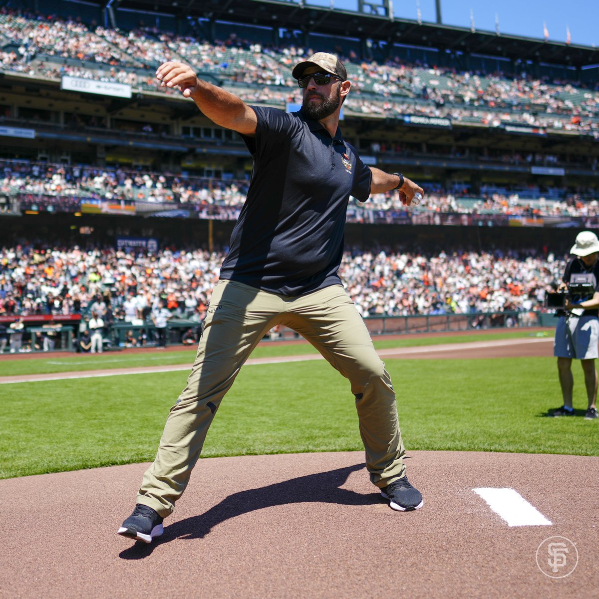 Orange October vets 🧡🖤