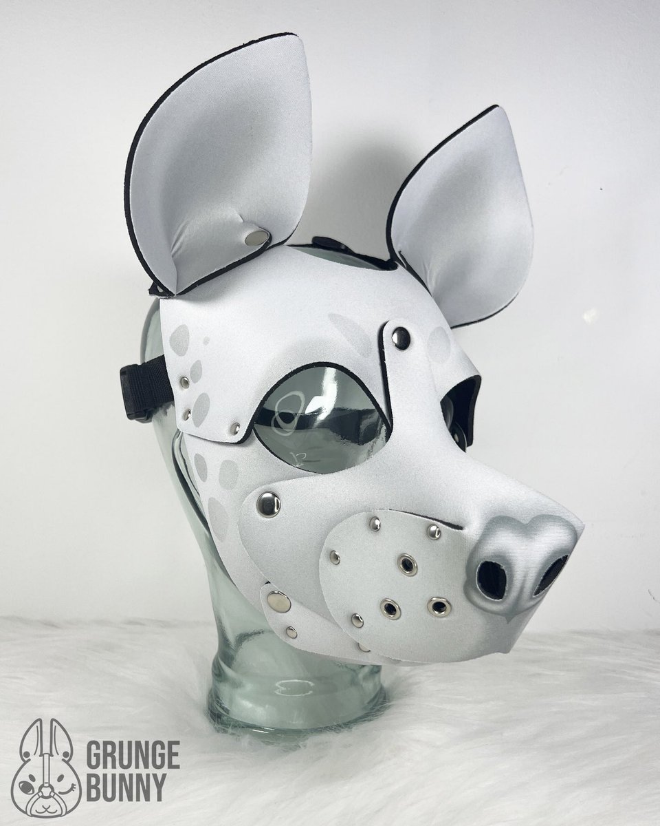 The four new Hyena colourways for the release tonight… Raspberry Spotted, Zen Striped, Void Striped and Winter Spotted 💖🤍🖤 

Just over half an hour to go! 10pm London time tonight, 10th August - check your time converter! This is a big drop with 69 hoods 😏
#grungebunnygear