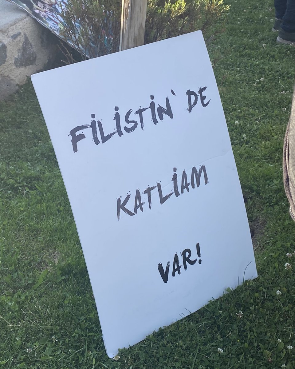 _Serazadd's tweet photo. Filistin’de katliam var!!! https://t.co/8o8NxLlCdk