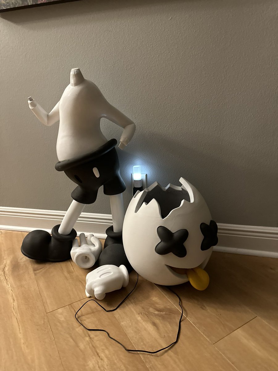 Ouch my head hurts… when the cleaning lady leaves the place worse than when she found it 🍳