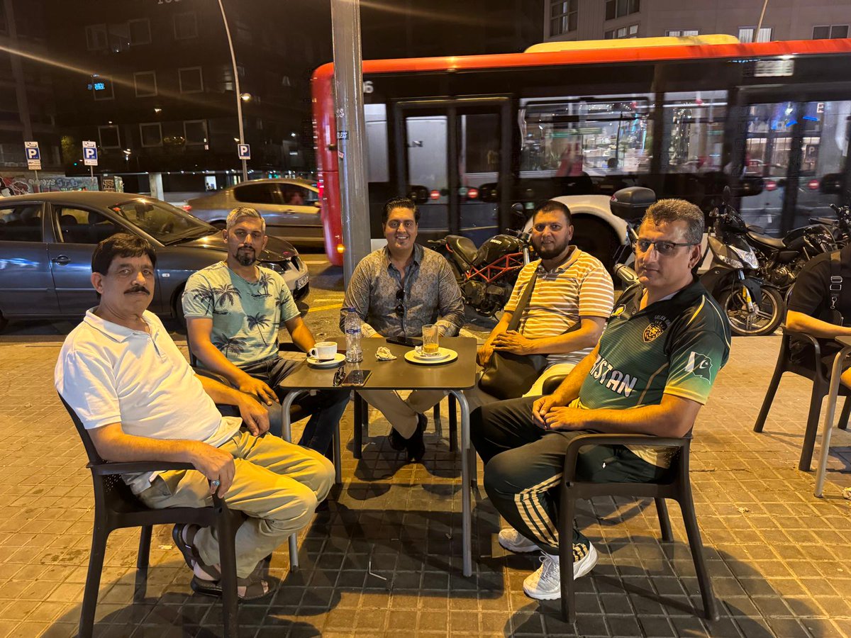 SpainIpof's tweet image. صدر  استحکام پاکستان اوورسیز فورم شہزادہ عثمان طاہر ۔ سے رہنما  استحکام  پاکستان اوورسیز فورم سپین حاجی شیر خان ۔ 
رہنما  استحکام  پاکستان اوورسیز فورم سپین۔ راجہ محمد رفیق 
رہنما  استحکام  پاکستان اوورسیز فورم سپین۔ اکمل بٹ کی ملاقات
#SMTvGlobal #overseaspakistanies #ipof