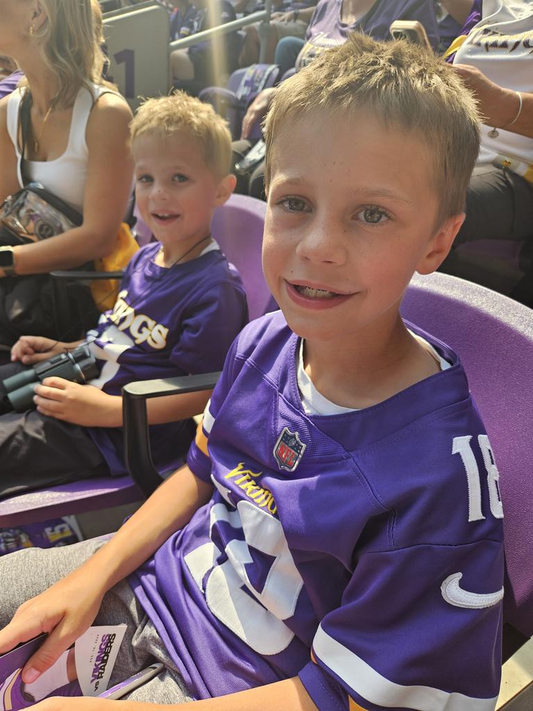 Bargs11's tweet photo. #SKOL https://t.co/XDWggZC2O9