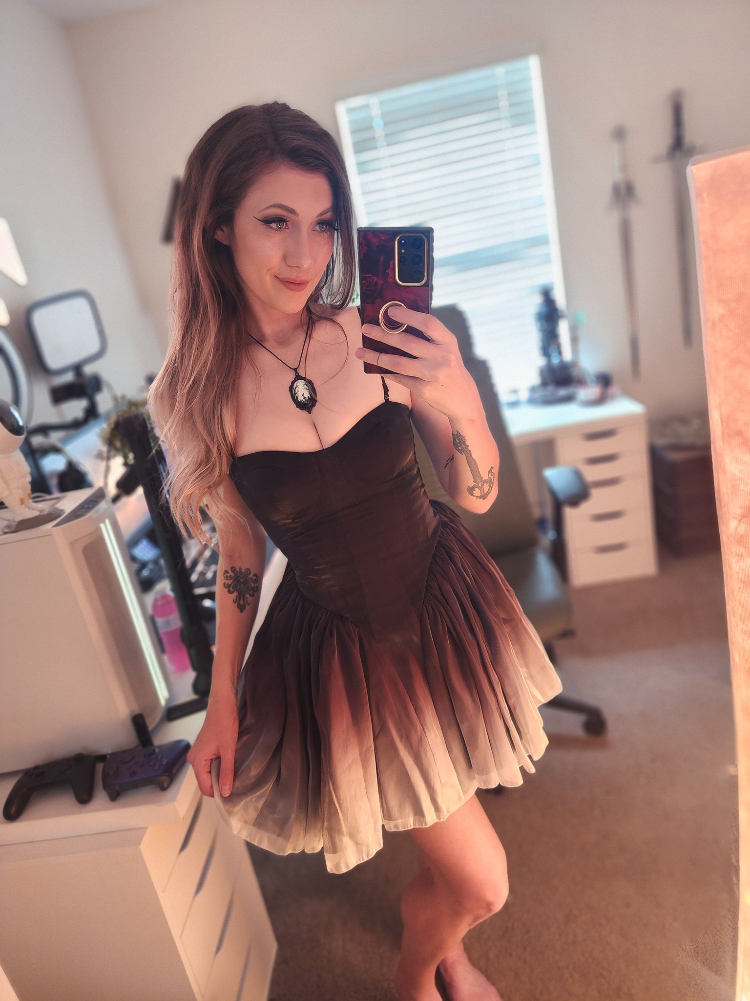 it's my birthday 🥰 horror marathon starts meow https://t.co/2OM0XpLsiA https://t.co/EsDaX6mOI7 https://t.co/g7TjzwXdOP