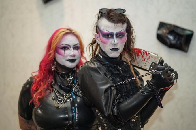 Keeping it  Kinky at Fetish Con! 🔥  @fetishcon https://t.co/NW7PX1VqH3<a class="tags" href="/tag/fetishcon">@fetishcon</a>