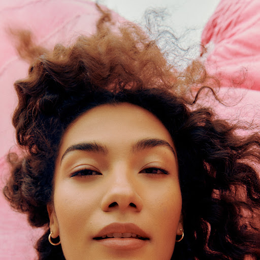 FreeV's tweet image. FreeV.Com is very pleased to, once again, feature another new music video by from the most lovely Olivia Dean, for her song titled Time. Please enjoy the non-stop handpicked music videos that follow, ad-free! Watch here.
freev.com/2024/08/olivia…

@OliviaDeano…