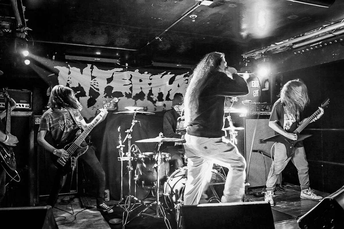A few shots from the show Thursday 

Shoutout <a href="/InternalBLDNG/">INTERNAL BLEEDING</a> <a href="/stabbed420/">STABBED</a> &amp; @EDICT666