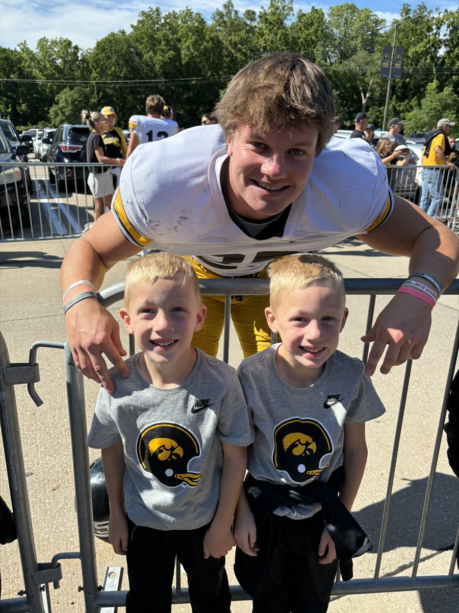 Austin Pink tweet media