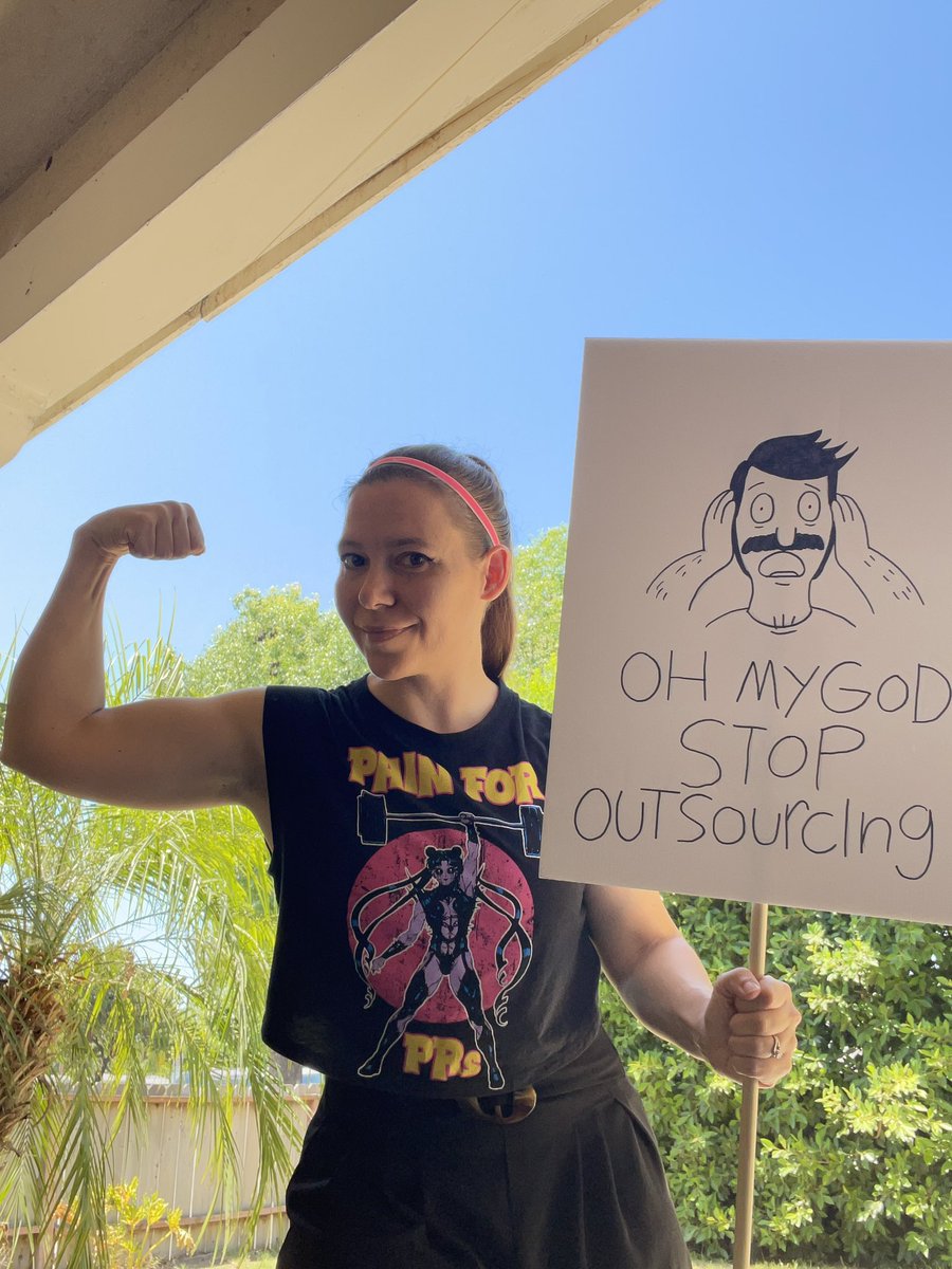 EvilGummy's tweet photo. Flexing on what I believe in. See you all at #StandWithAnimation  rally today!! https://t.co/O9iAfBFiyr