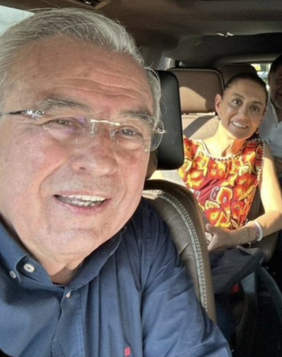 Sí. El es gobernador de #Sinaloa <a href="/rochamoya_/">Rubén Rocha Moya</a> El que se reunía, pactaba y traicionó a el Mayo Zambada. La otra es la próxima presidenta de México, <a href="/Claudiashein/">Claudia Sheinbaum Pardo</a>.