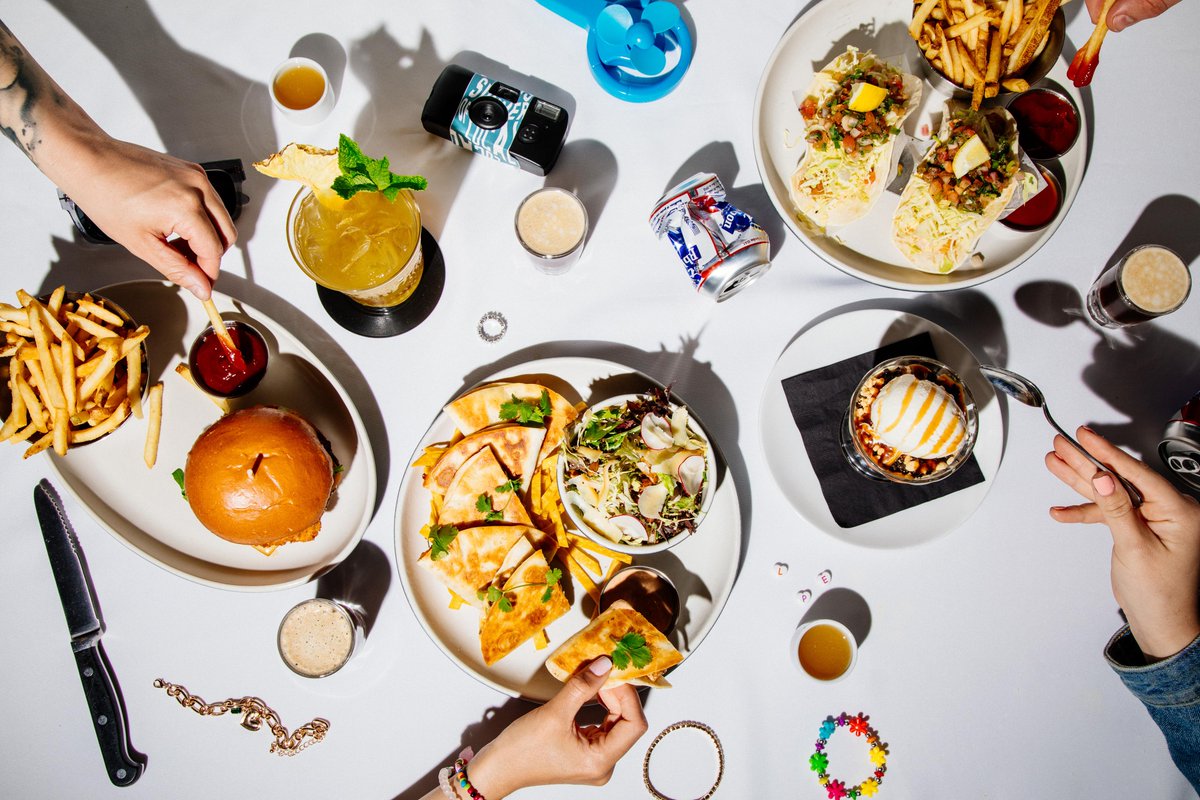 Delicious food + good company + @localpubliceatery = the recipe for a perfect night. Visit our River District retailer Local on River District Crossing to experience your own kind of perfect!  

📸ig: localpubliceatery